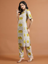 Printed Cotton Blend Kurta With Pants